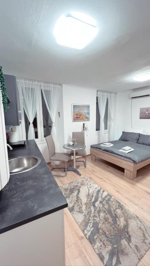 Apartments Isra Пиран Экстерьер фото